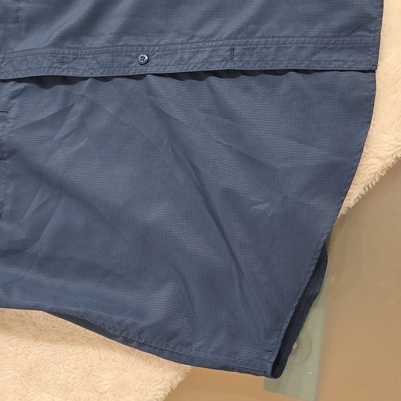 American Outdoors Men Shirt - Picture 3 of 13